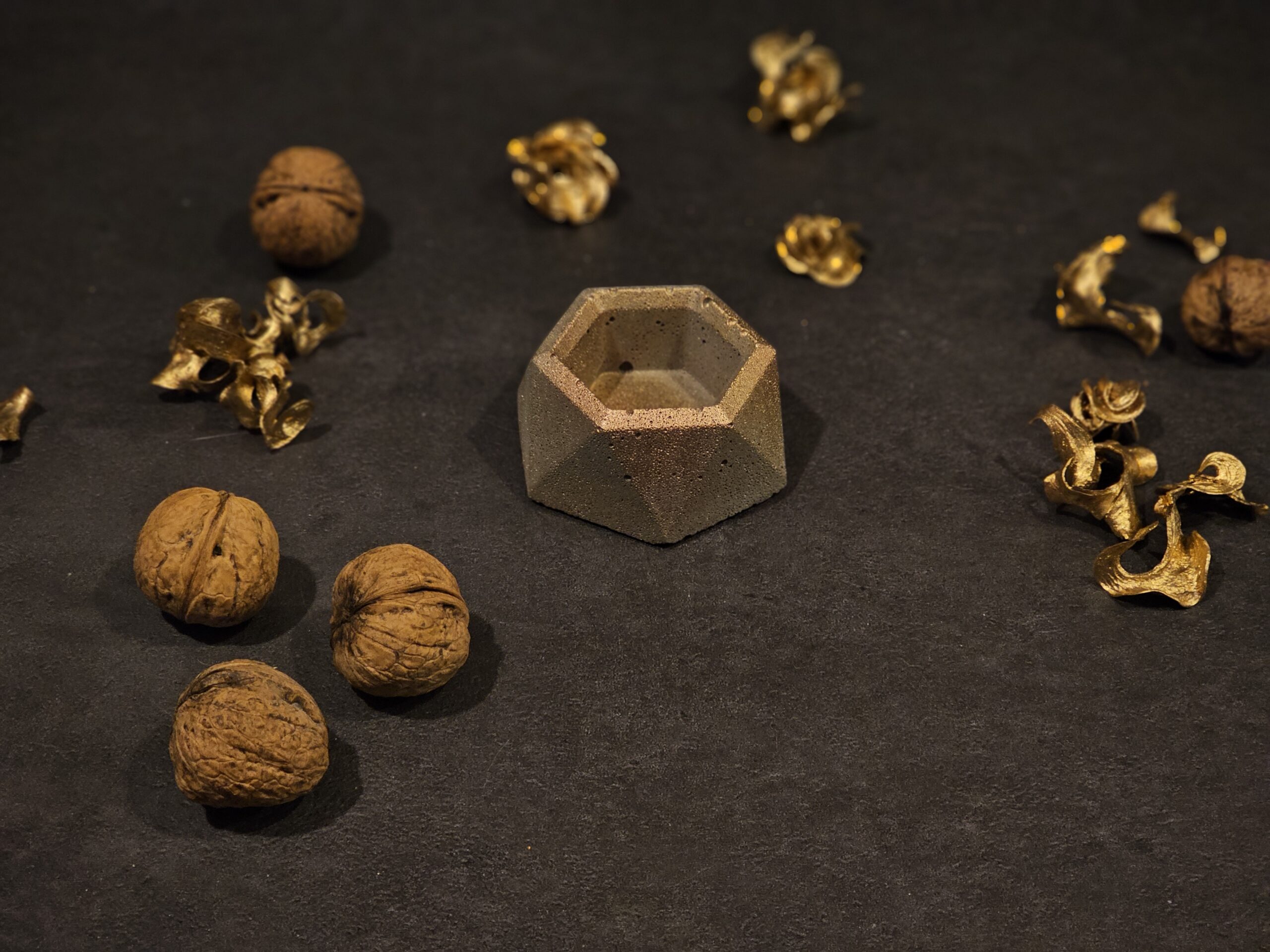 zvakide sesiakampis pilka-bronza