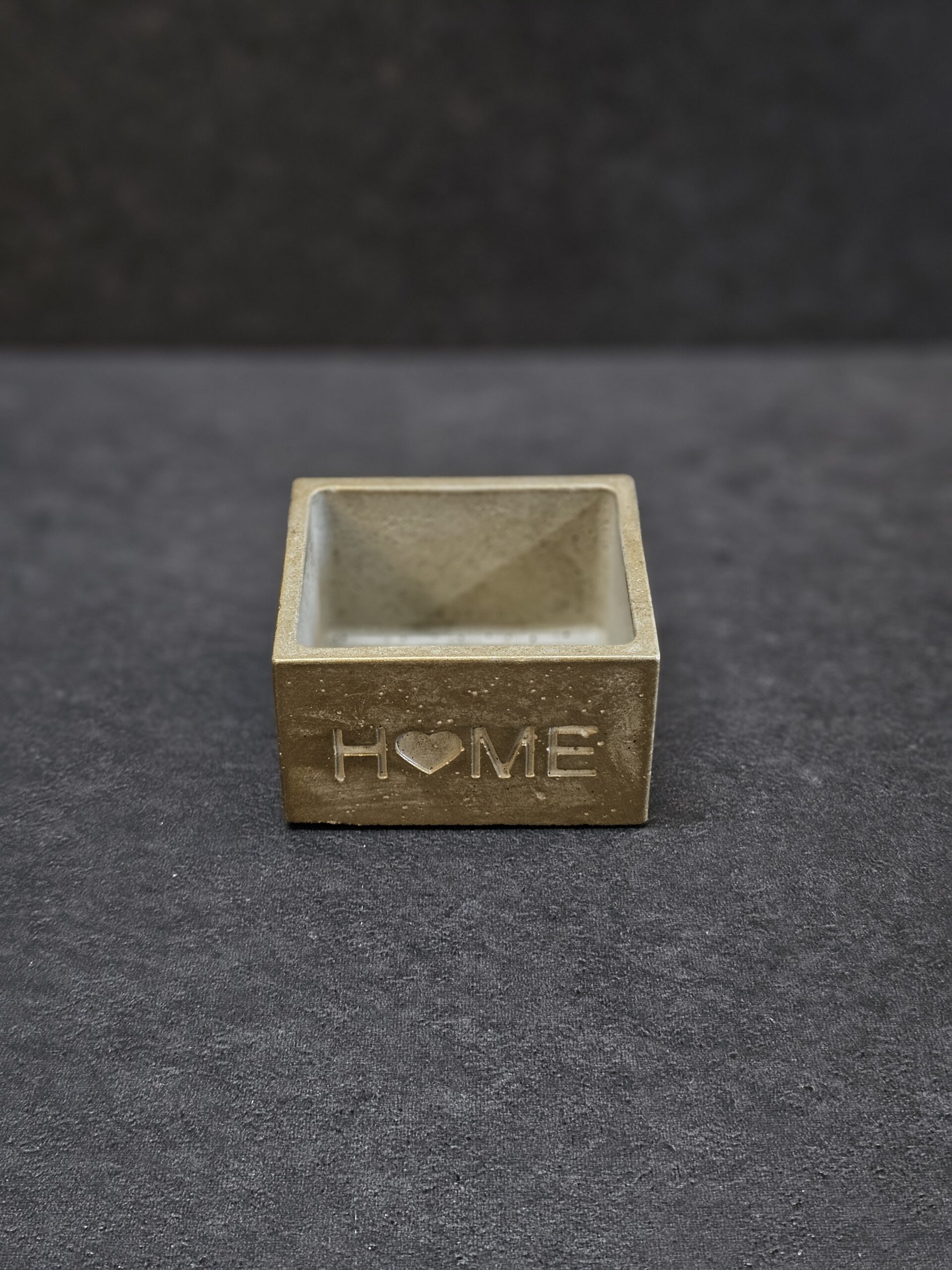 dezute home sendintas auksas