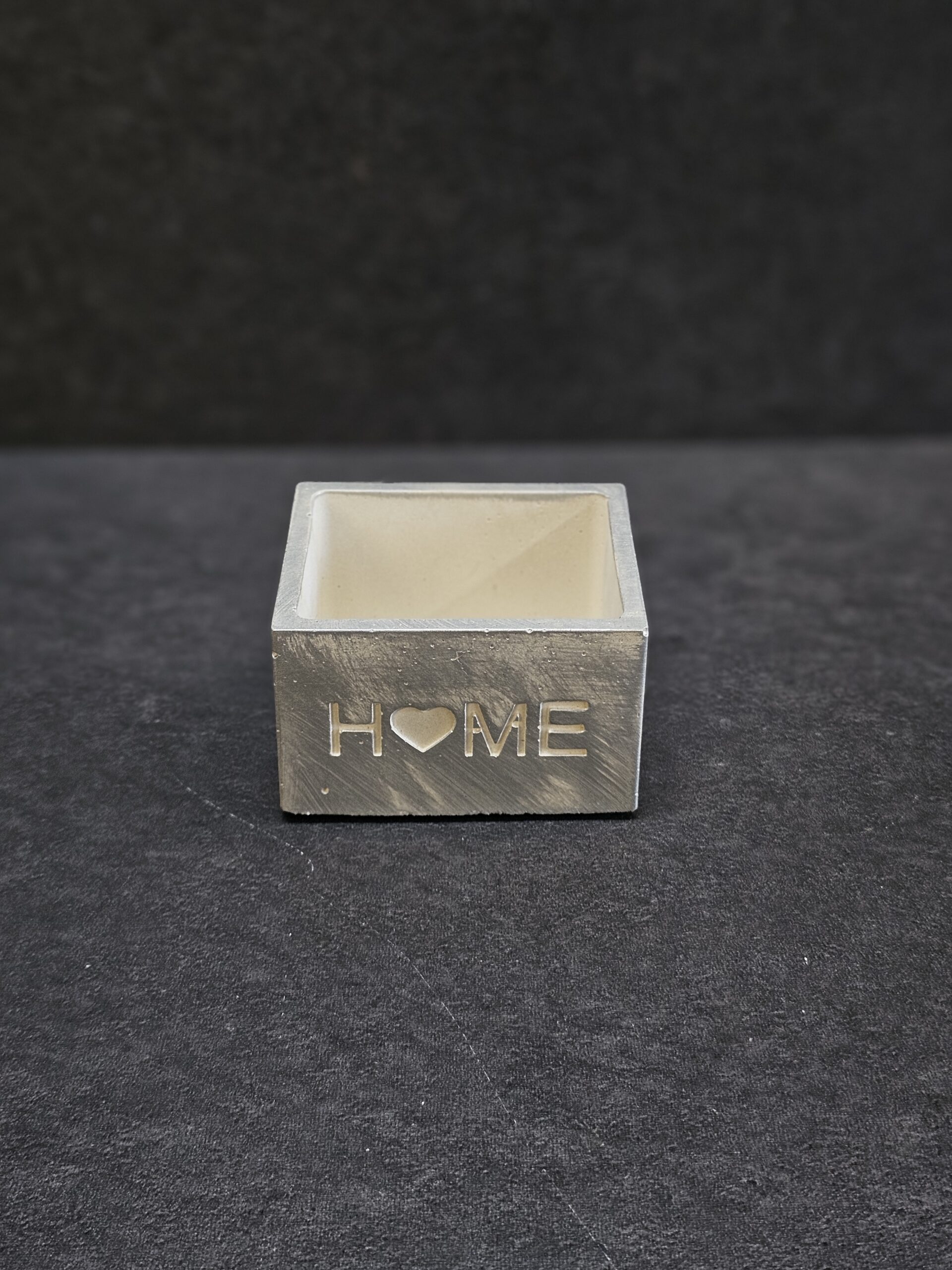 dezute home sendintas sidabras