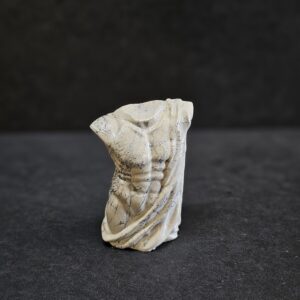 vyras marmuras sidabras