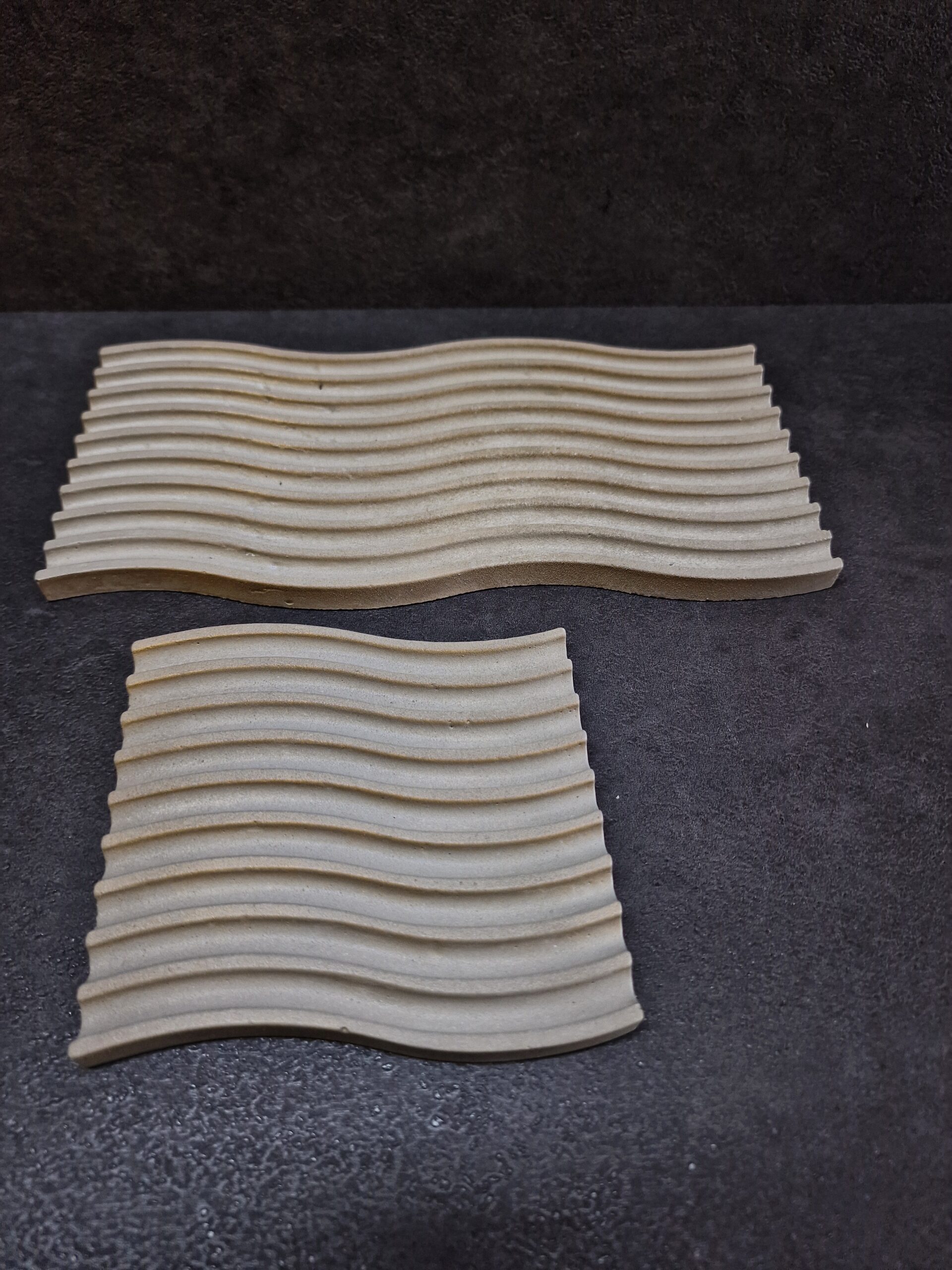 padeklas banga abu pilka auksas1