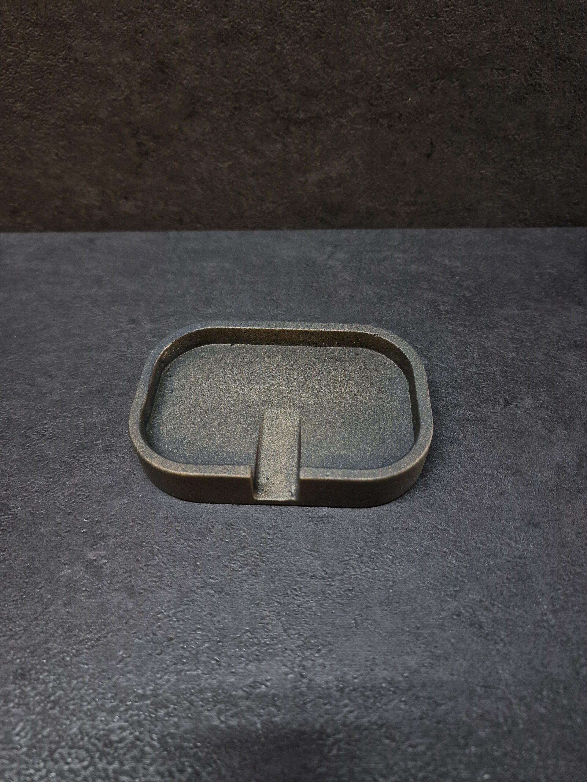 muiline su tarpuku juoda auksas