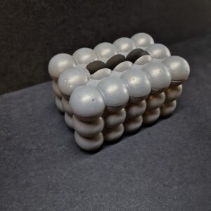 dezute servetelem pilka auksas