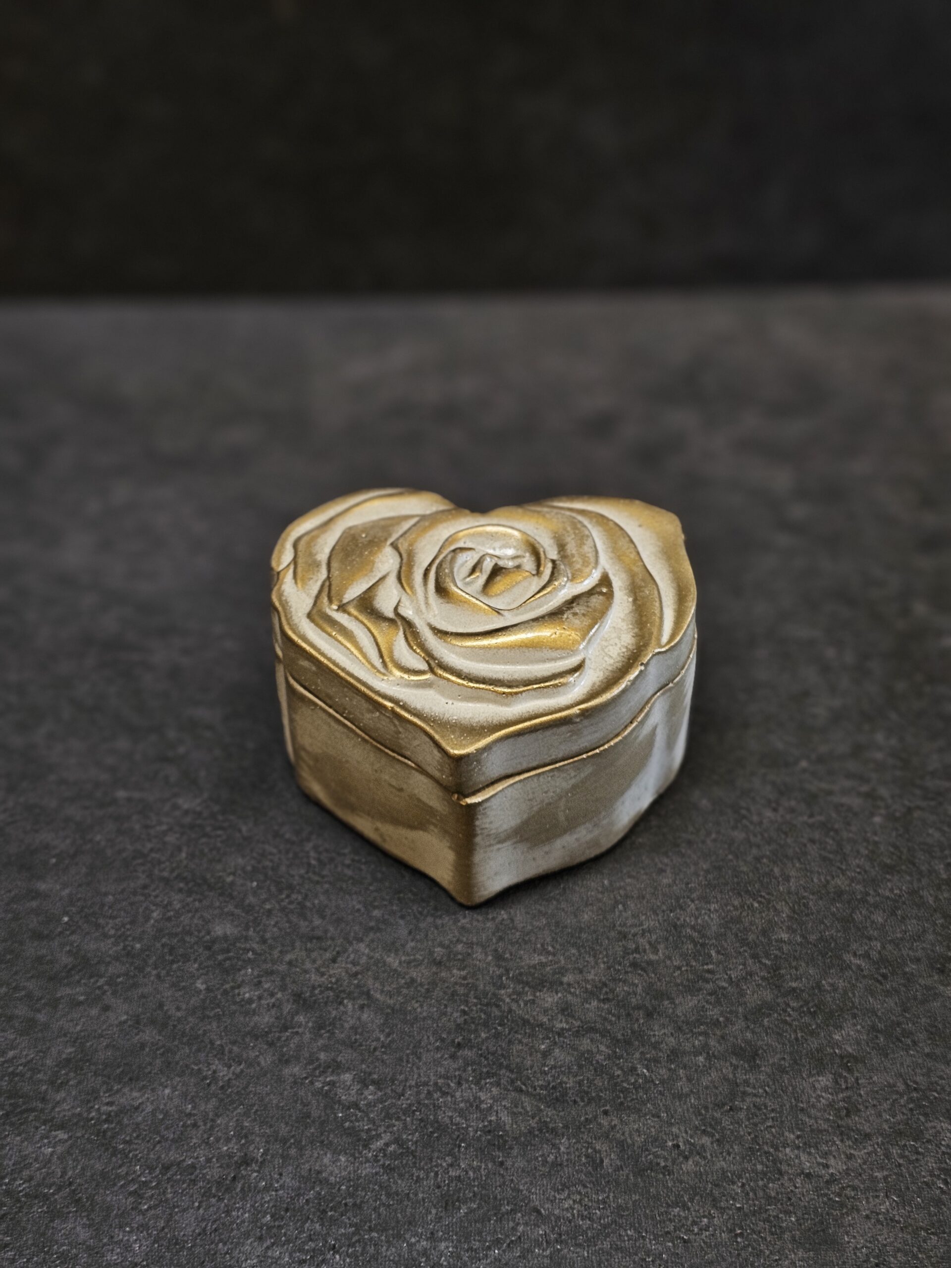 dezute sirdis sendintas auksas