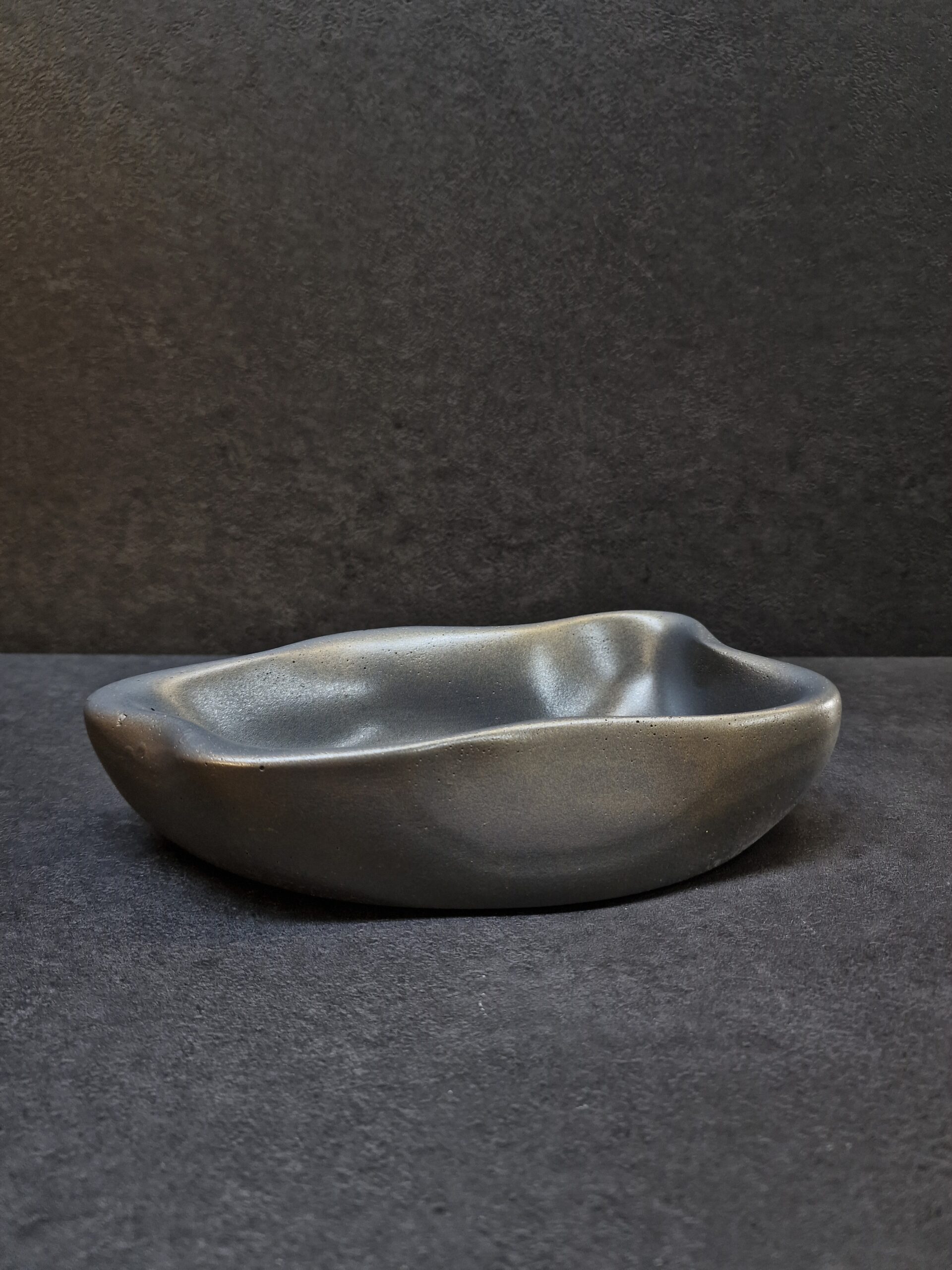 dubuo pailgas tamsus-auksas