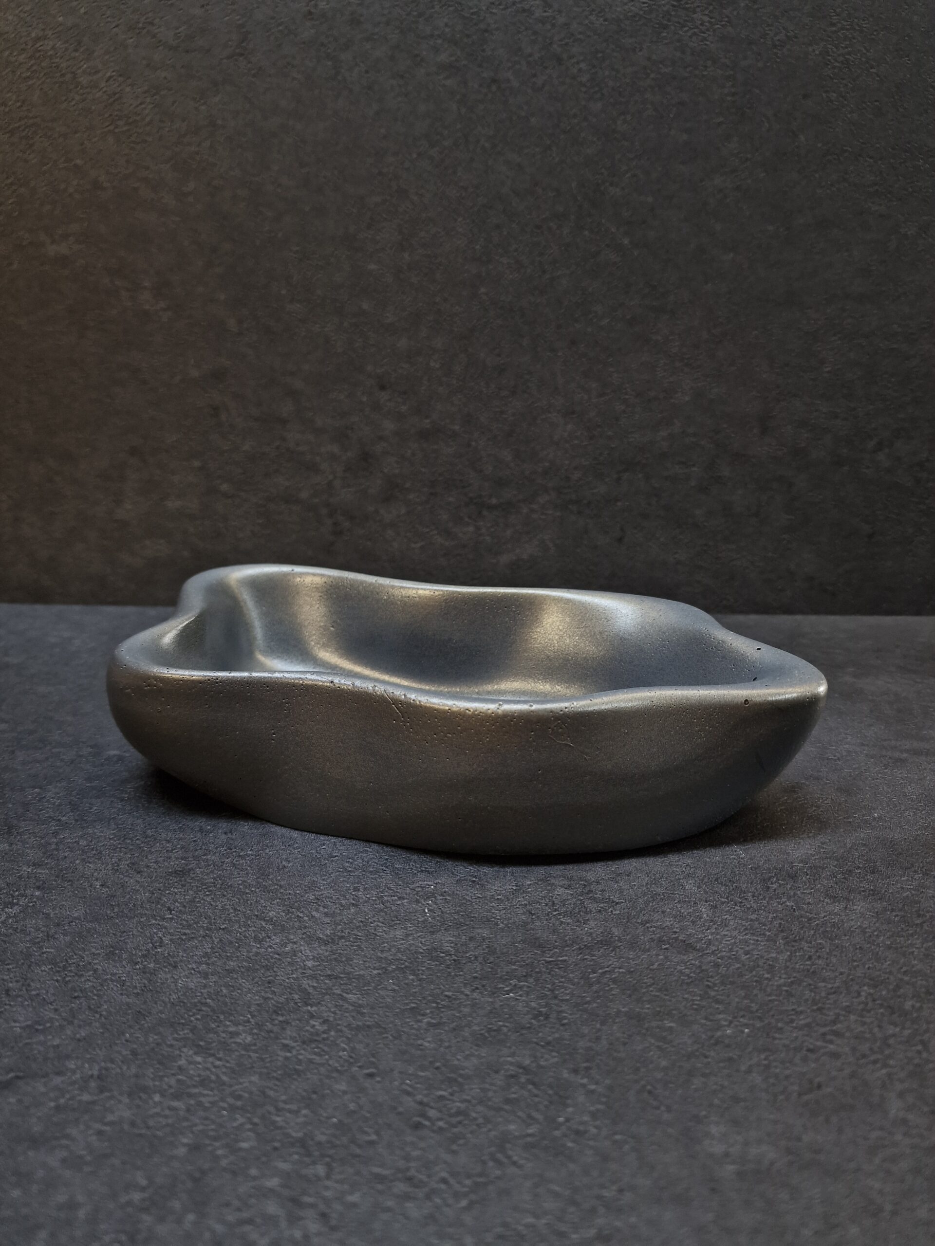 dubuo pailgas tamsus-auksas