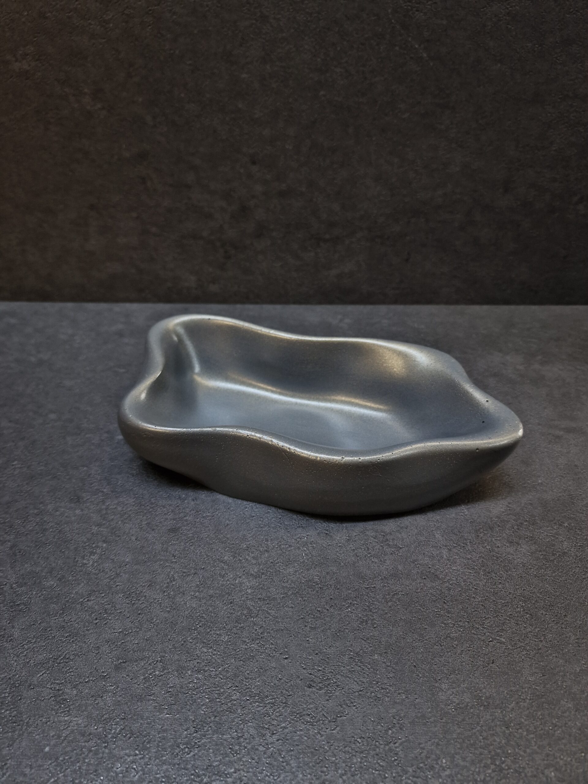 dubuo pailgas tamsus-auksas