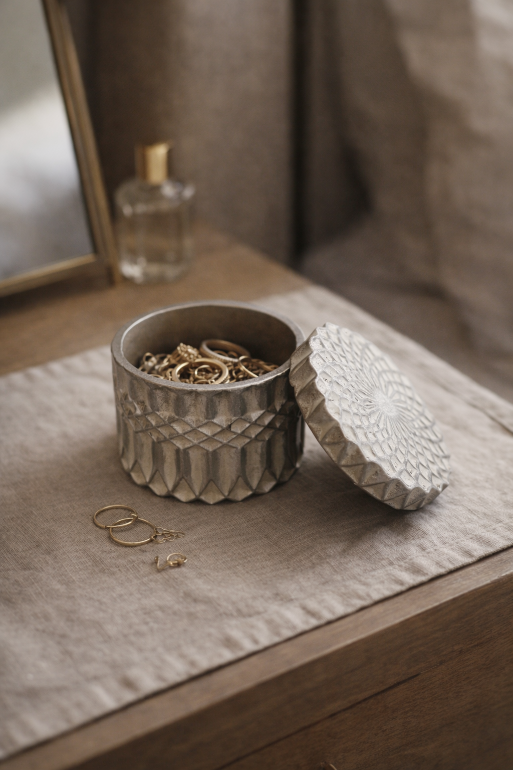 indelis rastuotas pagrindine