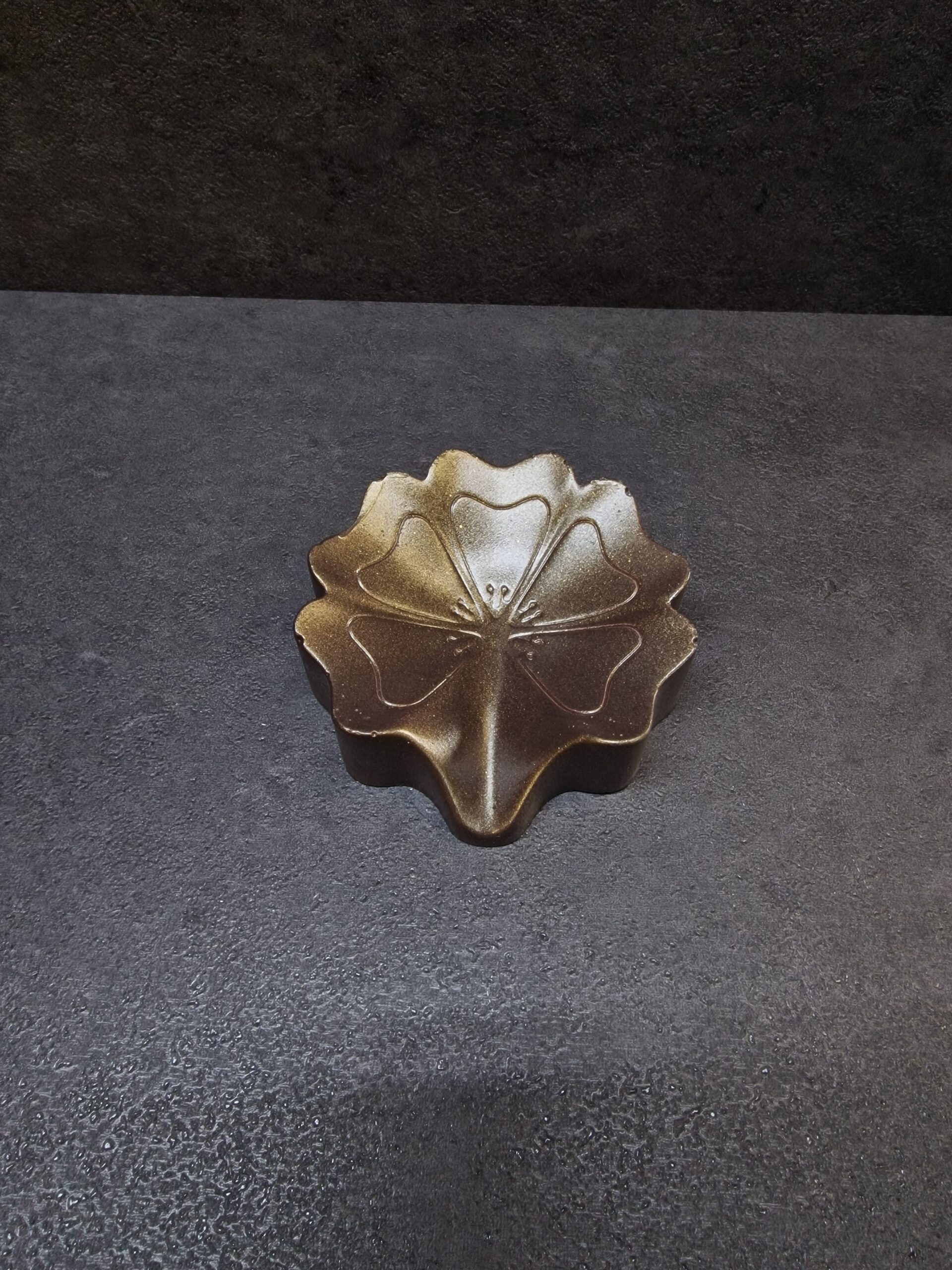 muiline gele ruda-auksas