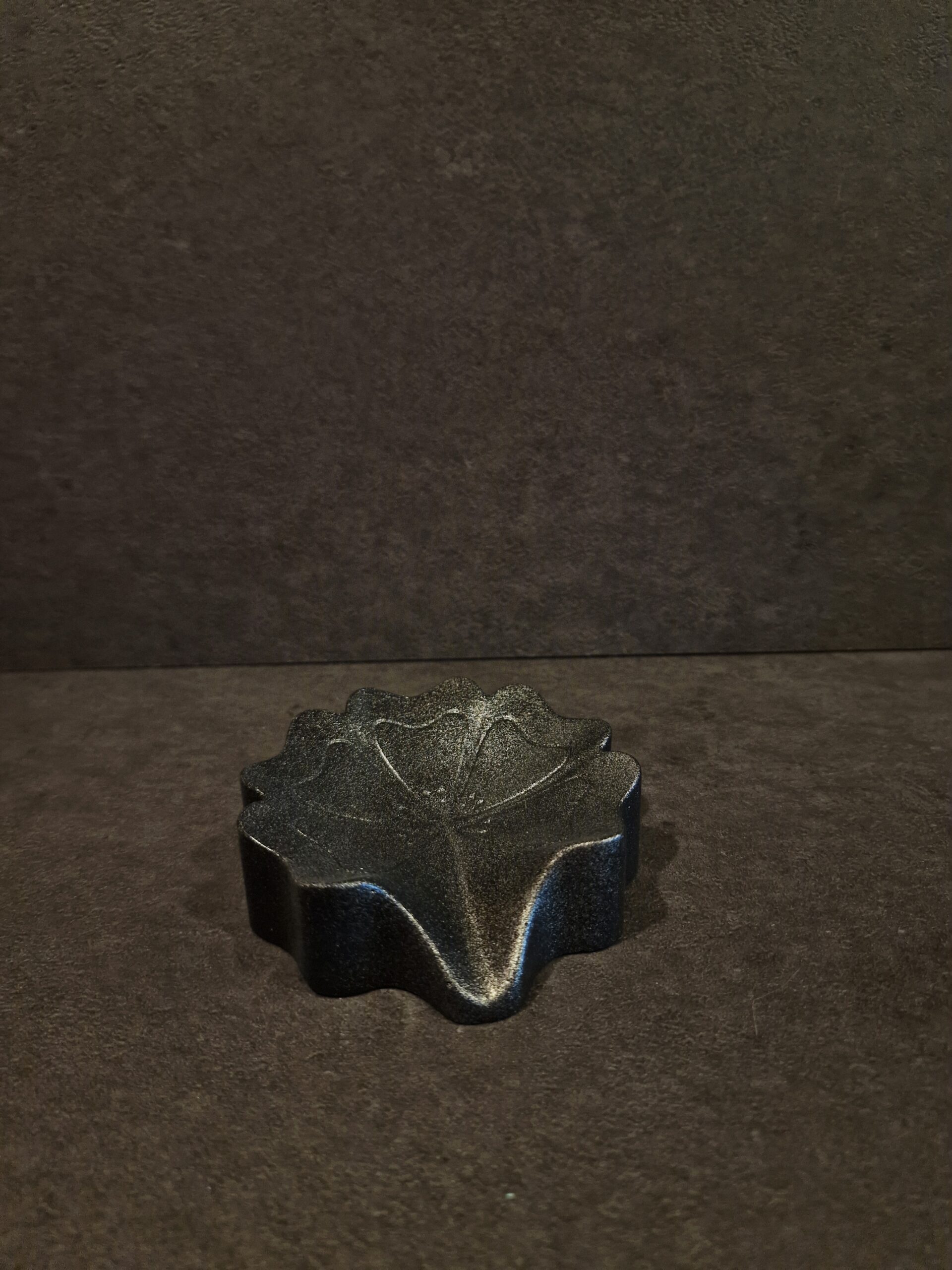 muiline gele juodas sidabras