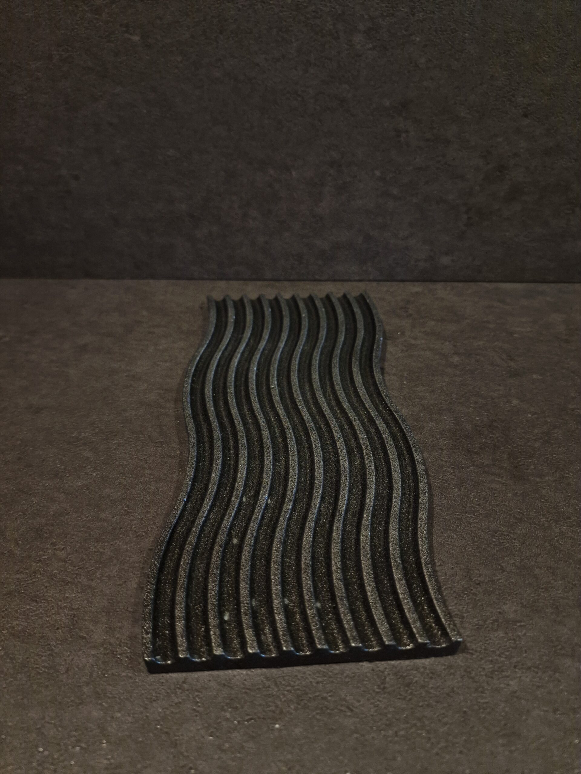 padekliukas banga didelis juodas sidabras